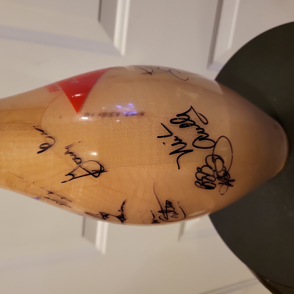 Showboat Las Vegas Hall of Fame Signed Bowling Pin 15" - Picture 4 of 14